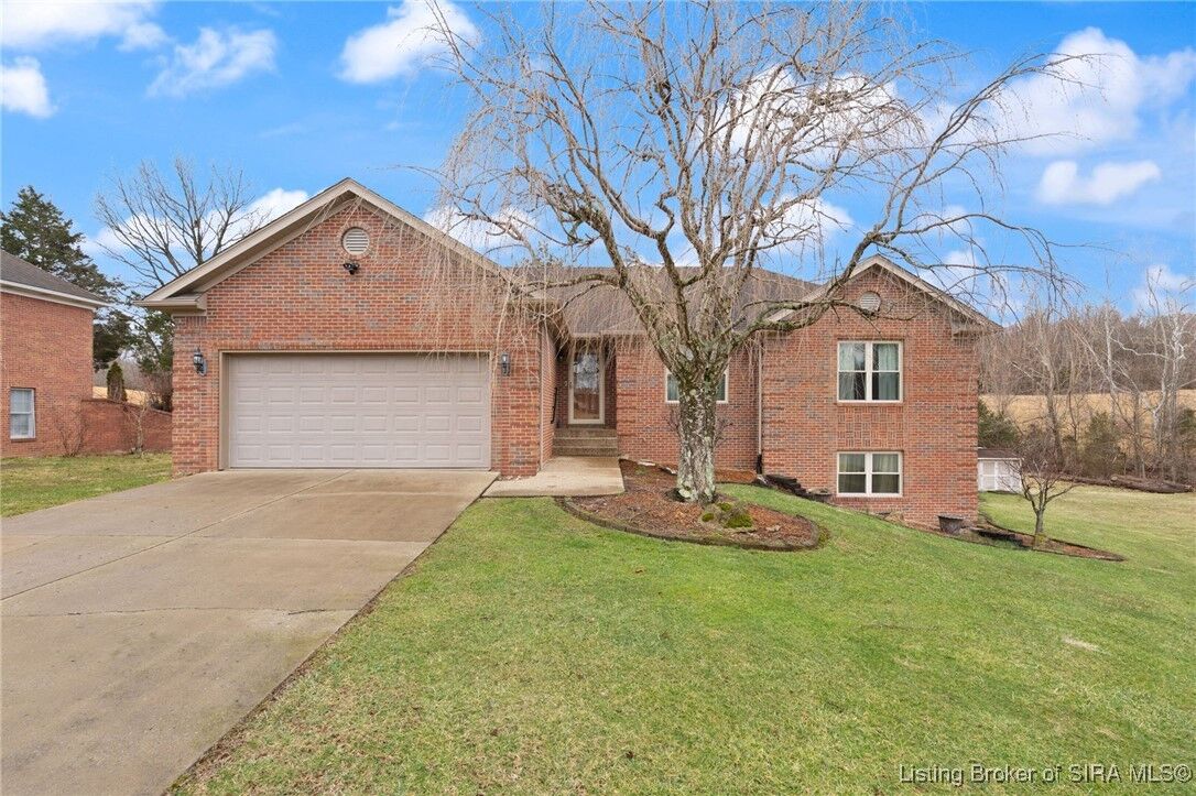 Property Photo: 2001 Brookstone Way IN 47122