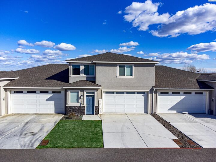 Property Photo: 2728 Serenity Ct WA 99353