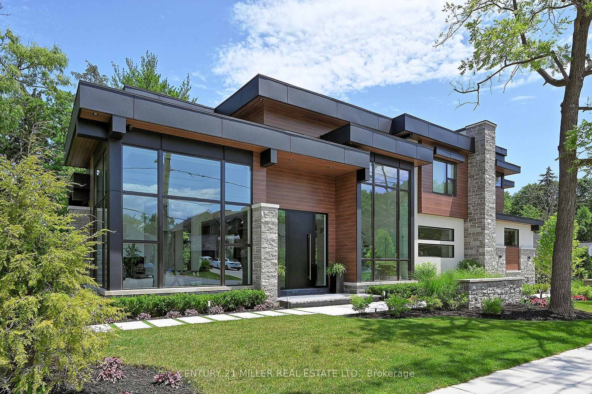 421 Chartwell Rd  Oakville ON L6J 4A4 photo