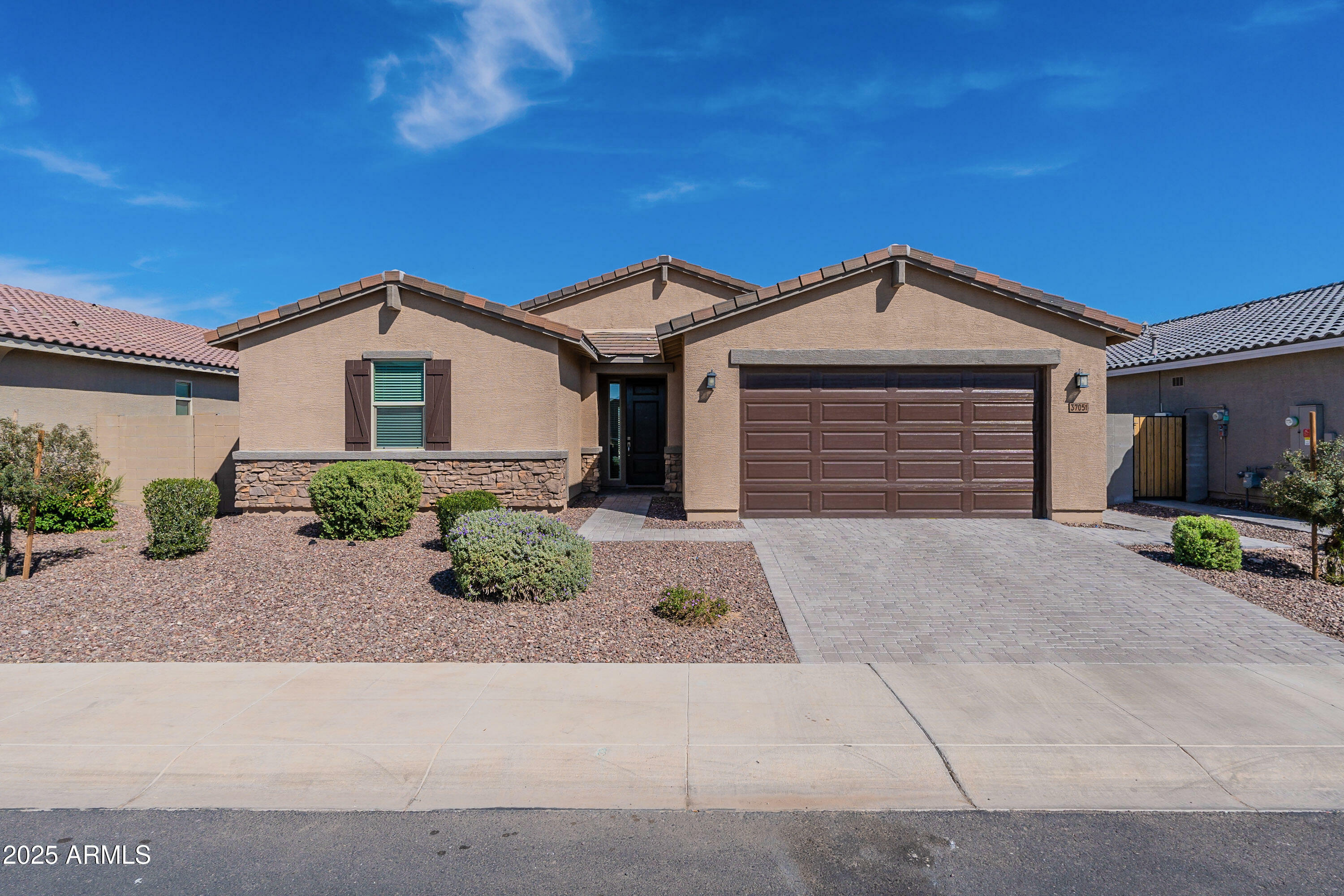 37051 N Rhinelander Drive  San Tan Valley AZ 85140 photo