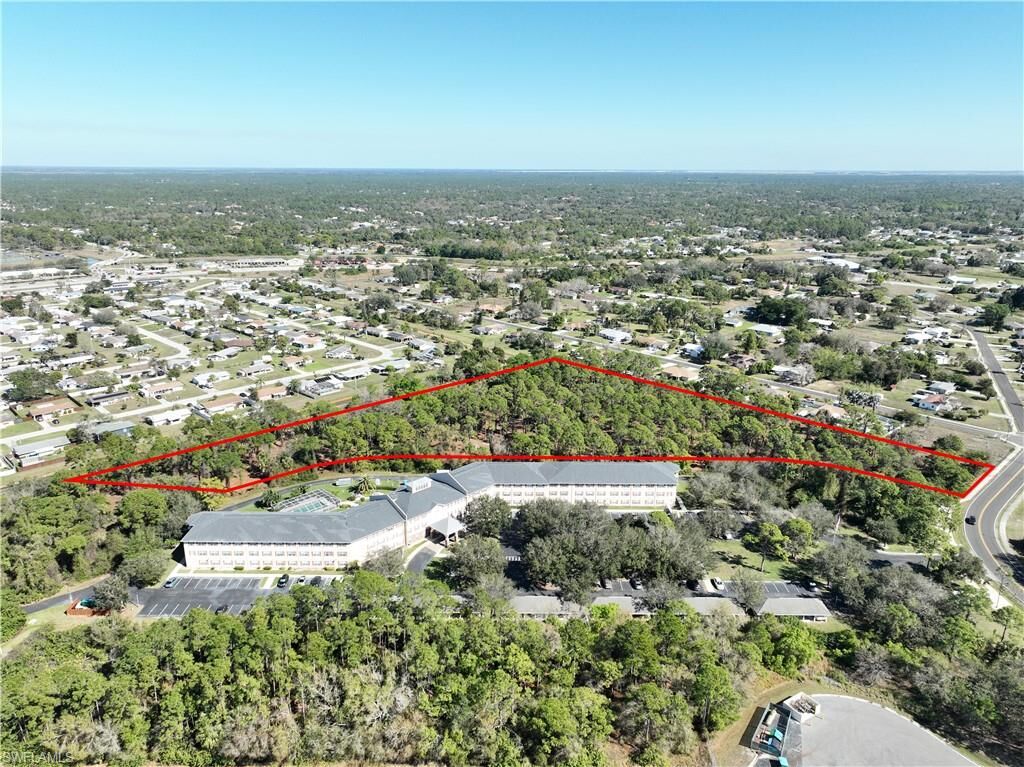 Property Photo: 1210 Taylor Ln FL 33936