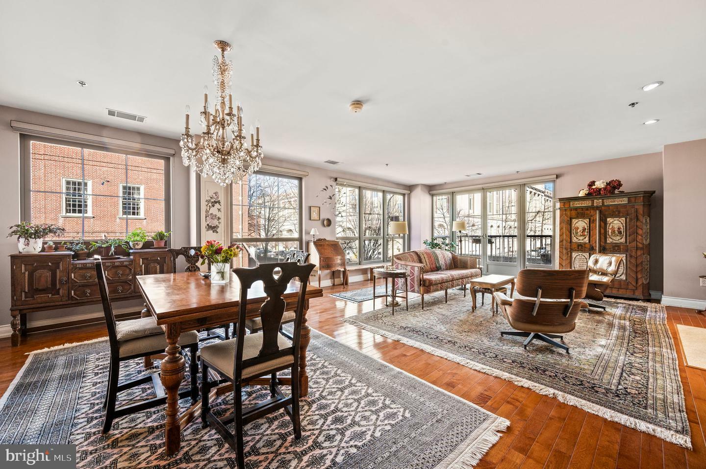 121 Walnut 35 201  Philadelphia PA 19106 photo