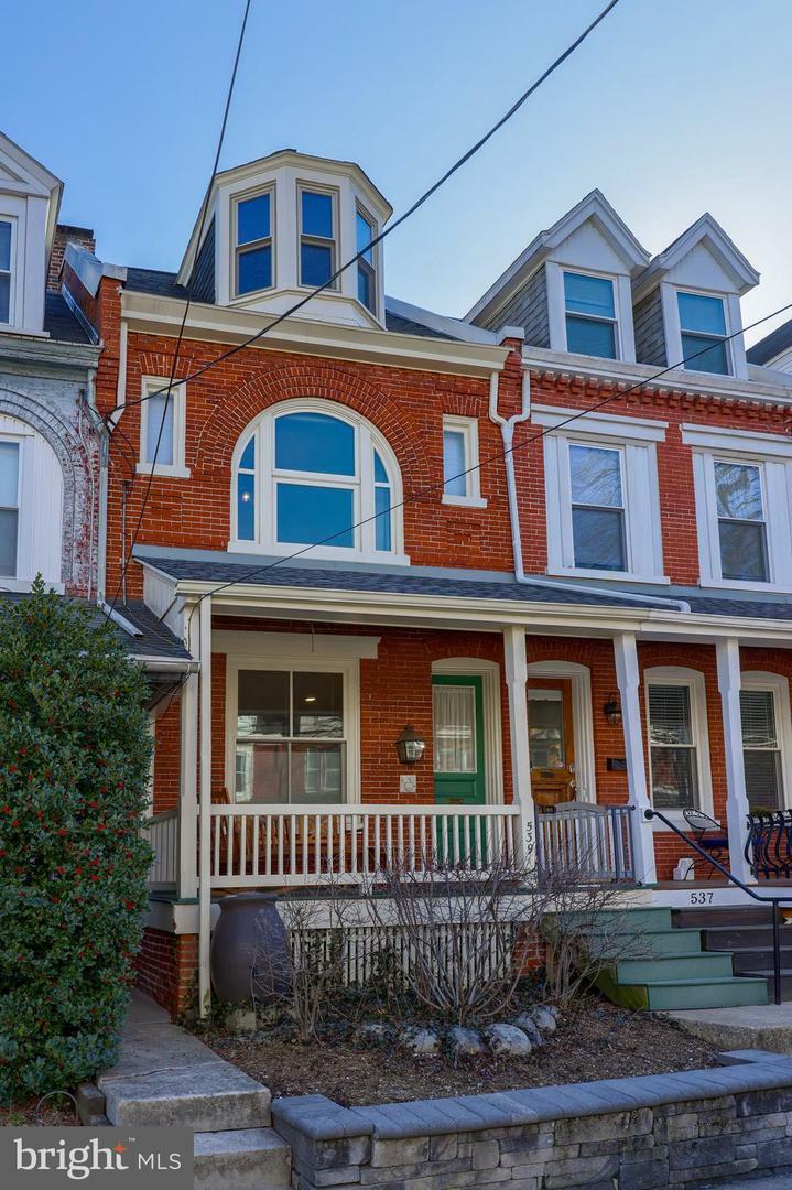 Property Photo: 539 N Mary Street PA 17603