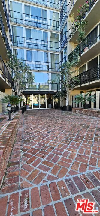 Property Photo:  9950   Durant Dr 504  CA 90212 