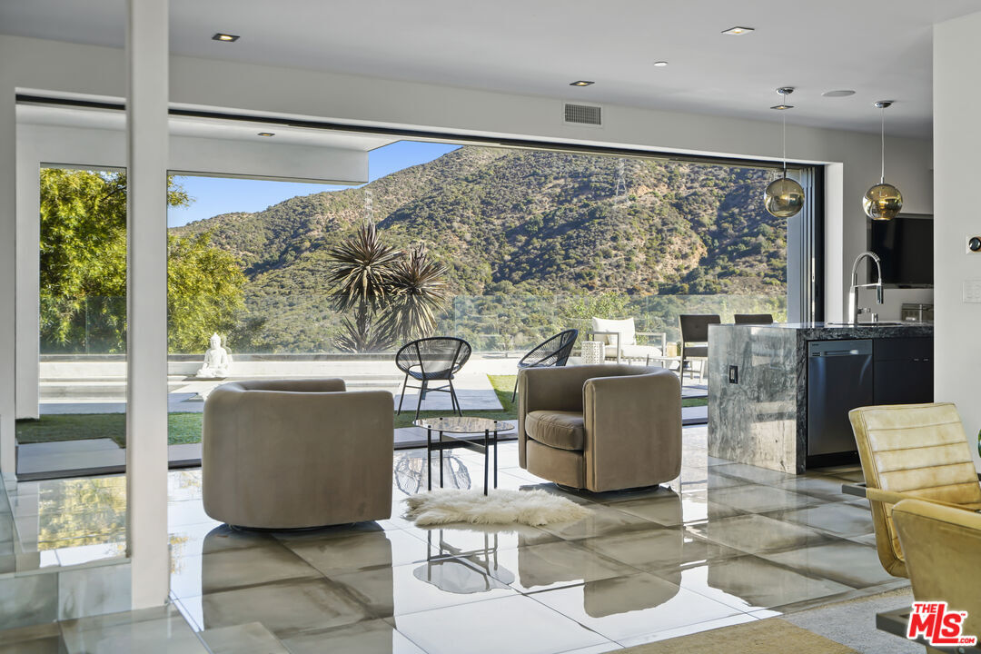 Property Photo: 3437 Troy Dr CA 90068