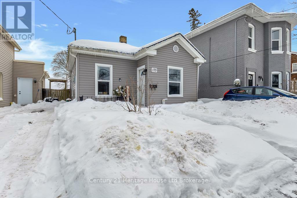 Photo de la propriété:  173 Sydenham Street  ON N3R 3Z1 