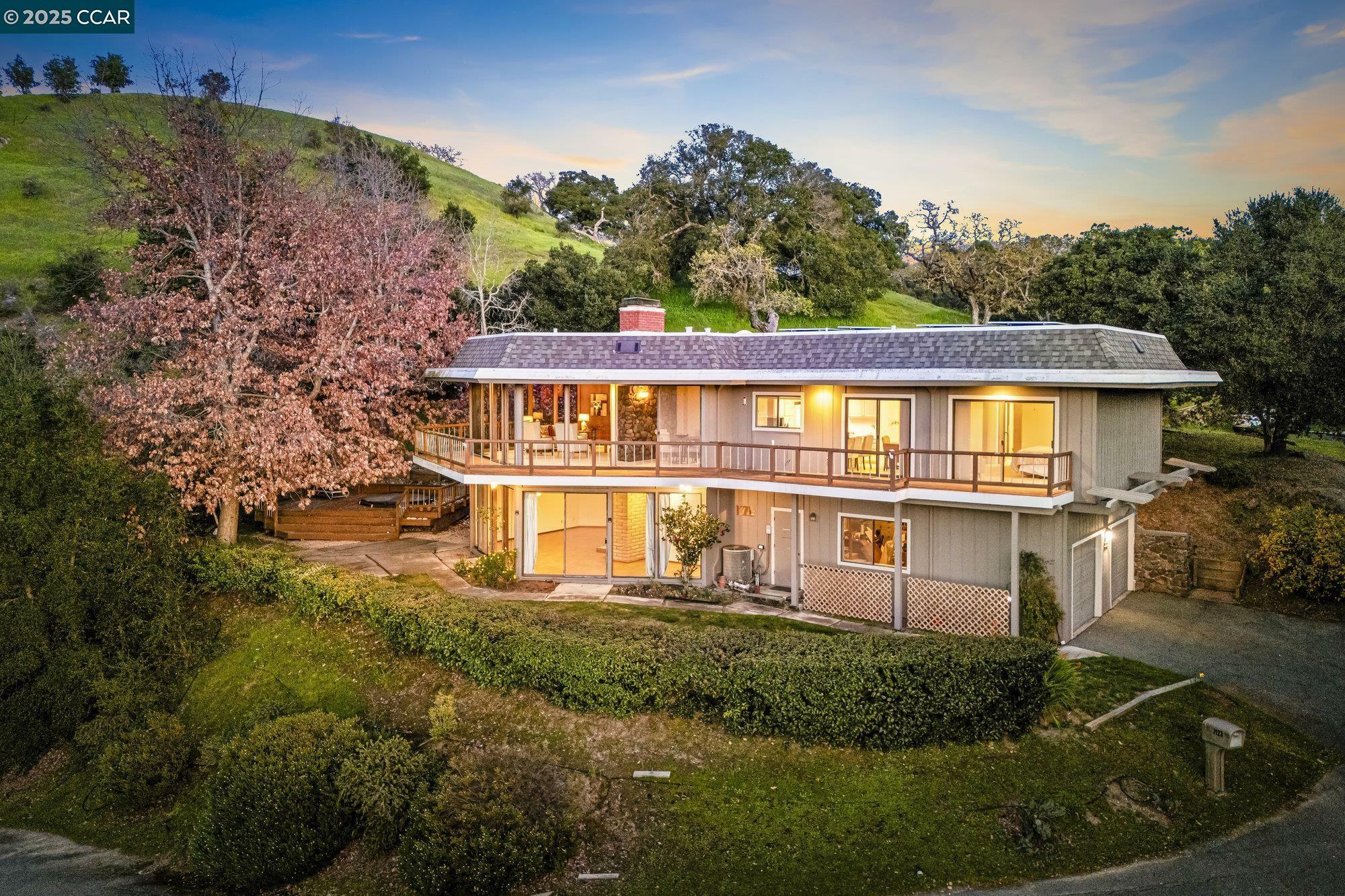 Property Photo: 3123 Indian Way CA 94549