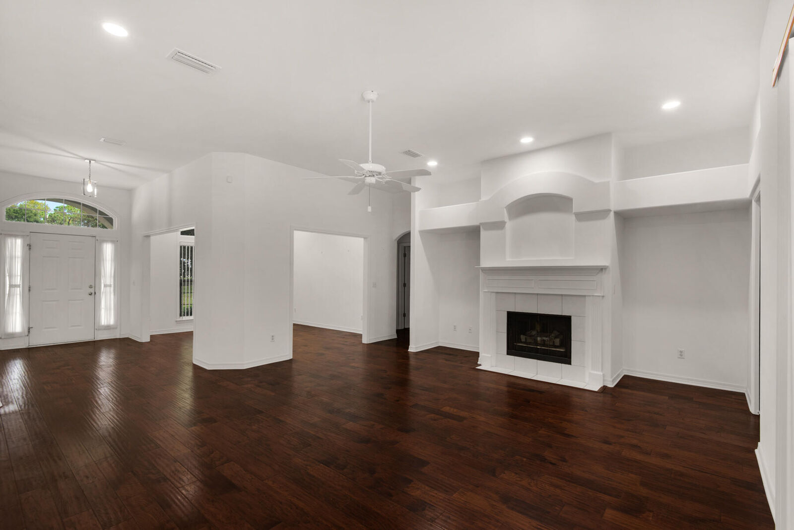 Property Photo: 2179 Chase Drive FL 32578