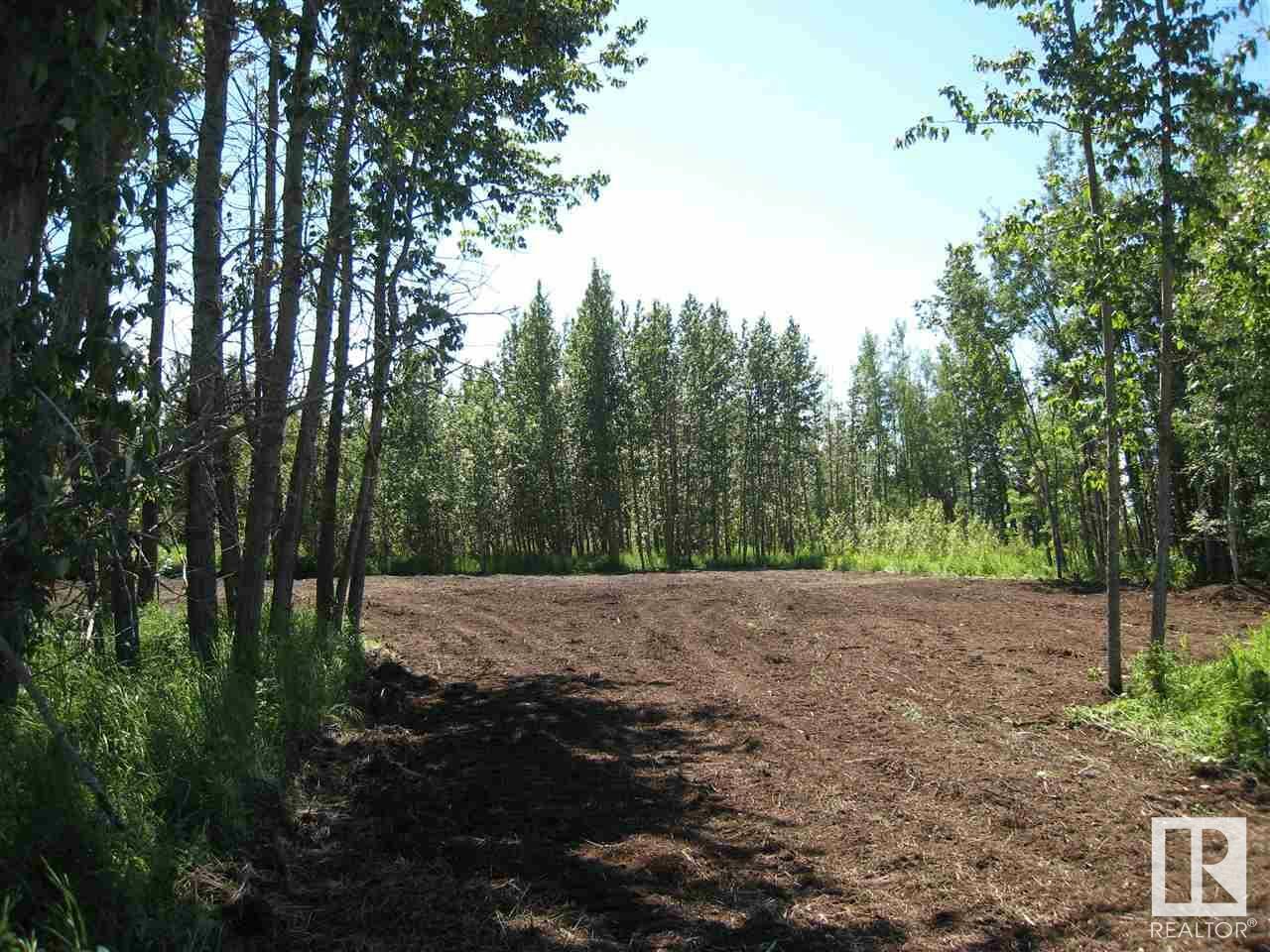 Property Photo:  2 59229 RR 265  AB T7P 2N4 