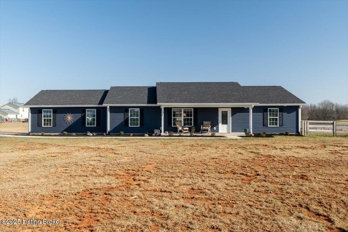 Property Photo: 11862 Saint John Rd KY 42724