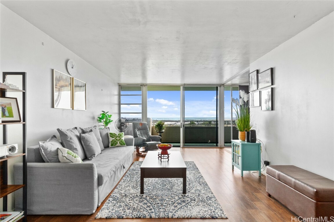 Property Photo: 1015 Ala Napunani Street 802 HI 96818