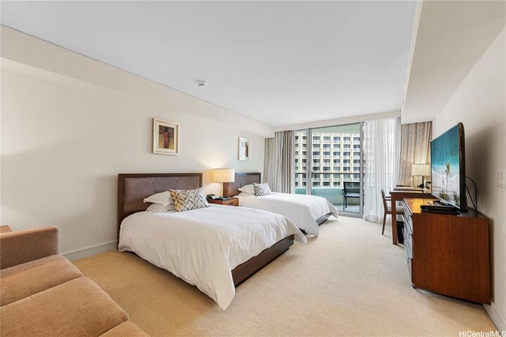 Property Photo: 223 Saratoga Road 1310 HI 96815