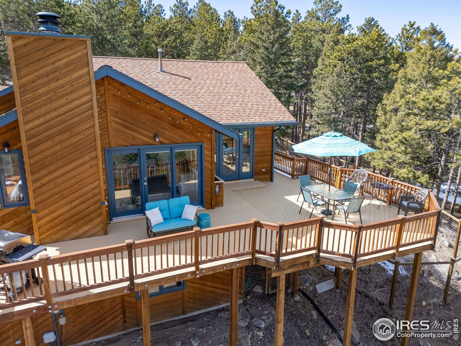 Property Photo: 82 Grove Ct CO 80302