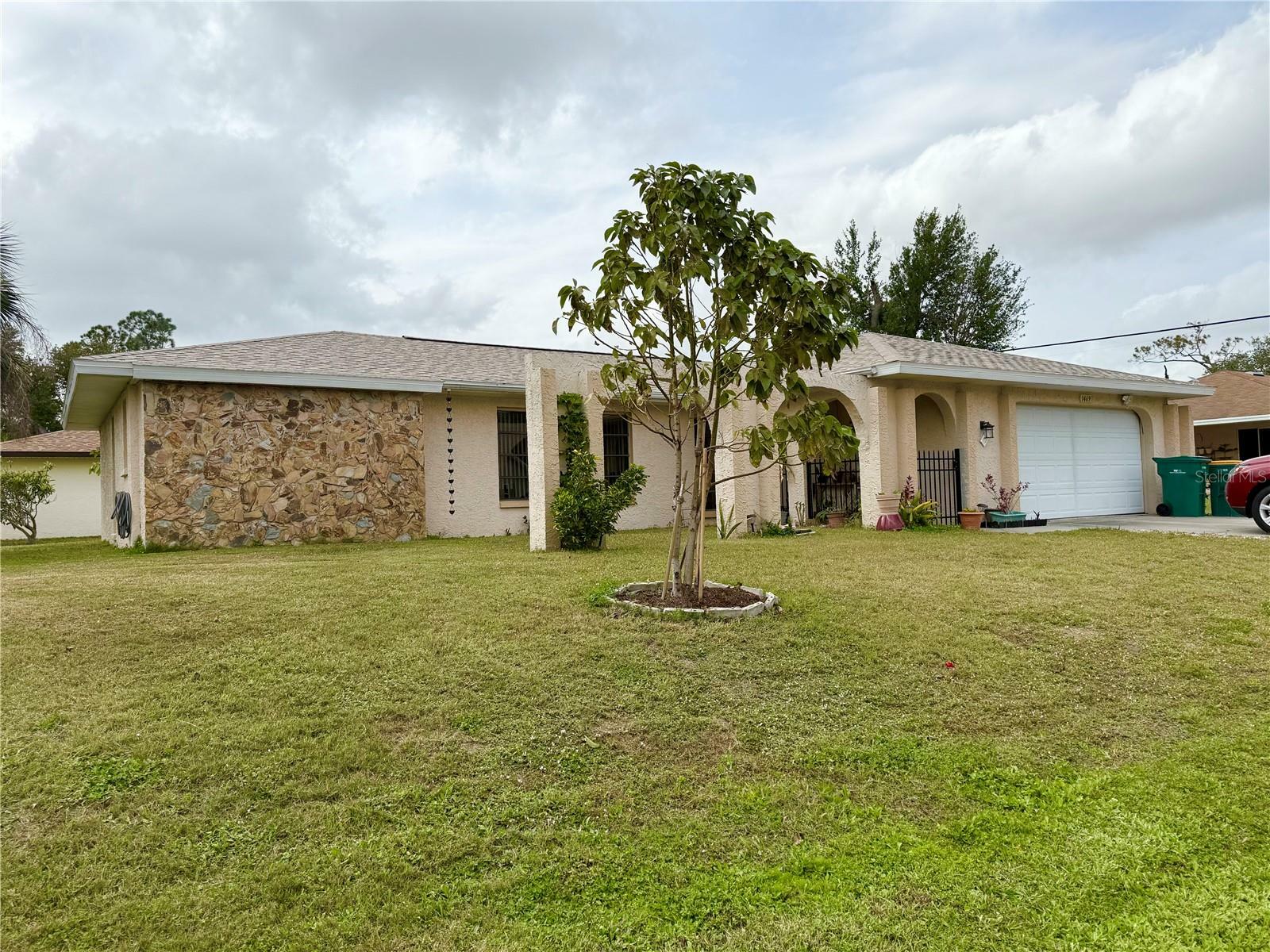 Property Photo:  1469 Inverness Street  FL 33952 