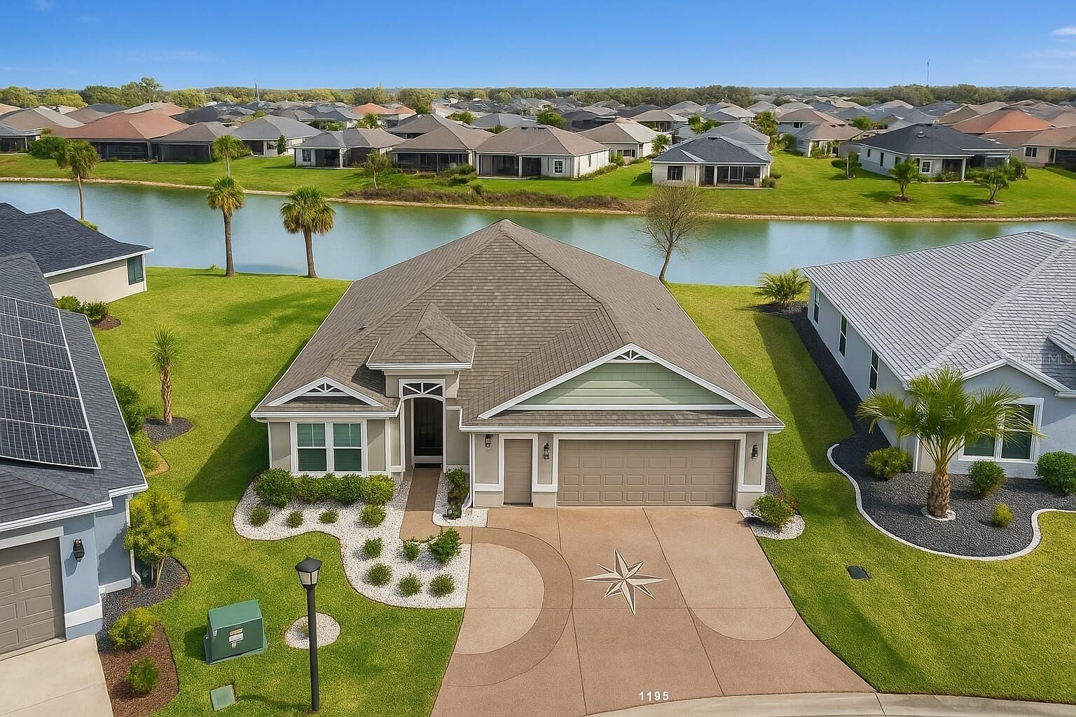 Property Photo: 5766 Henry Loop FL 32163