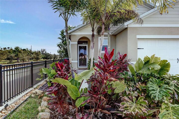 Property Photo: 2271 Delhi Place FL 32771
