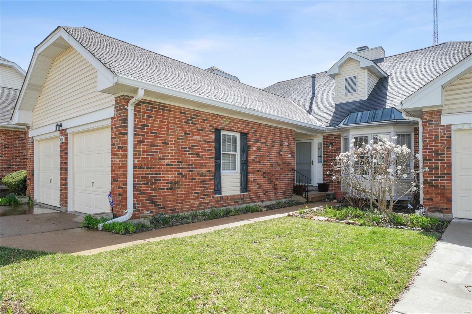 7408 Williamsburg Colonial Lane  Affton MO 63119 photo