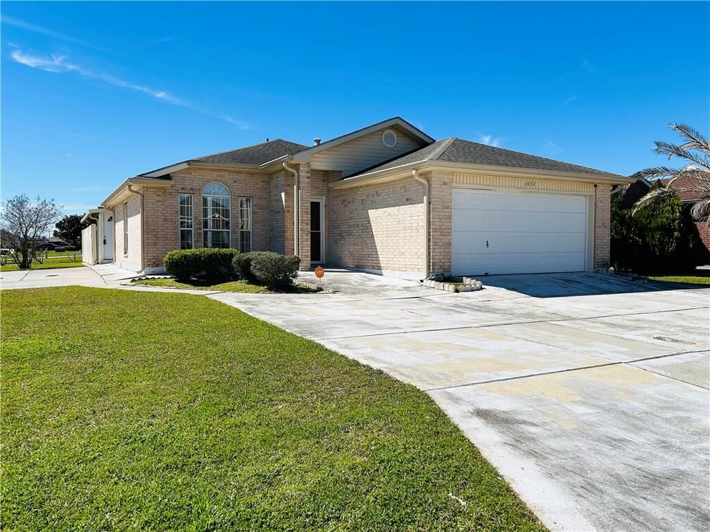 Property Photo: 3432 E Parc Green Street LA 70058