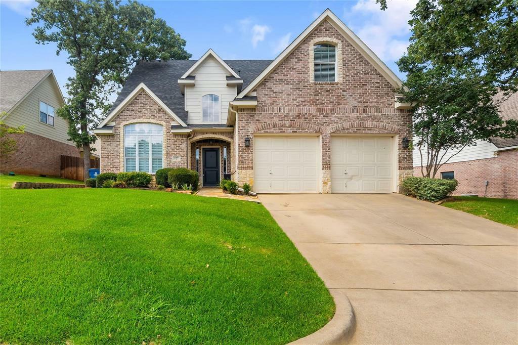 Property Photo: 527 Mattie Lane TX 75065