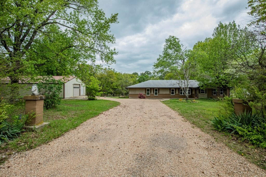 10680 Shady Lane Circle  Gravette AR 72736 photo
