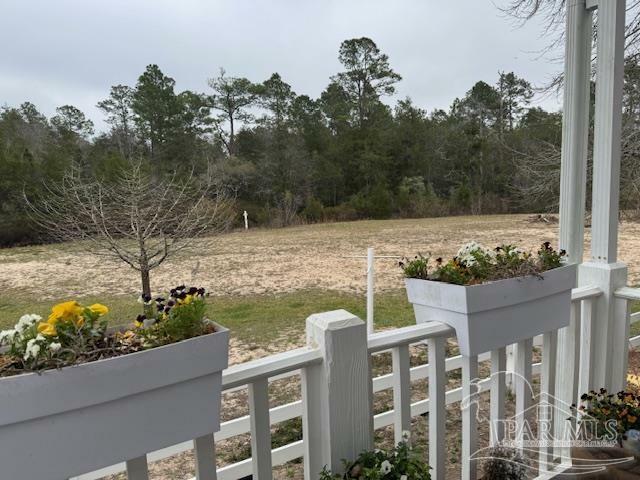 Property Photo: 7649 River Rd FL 32583
