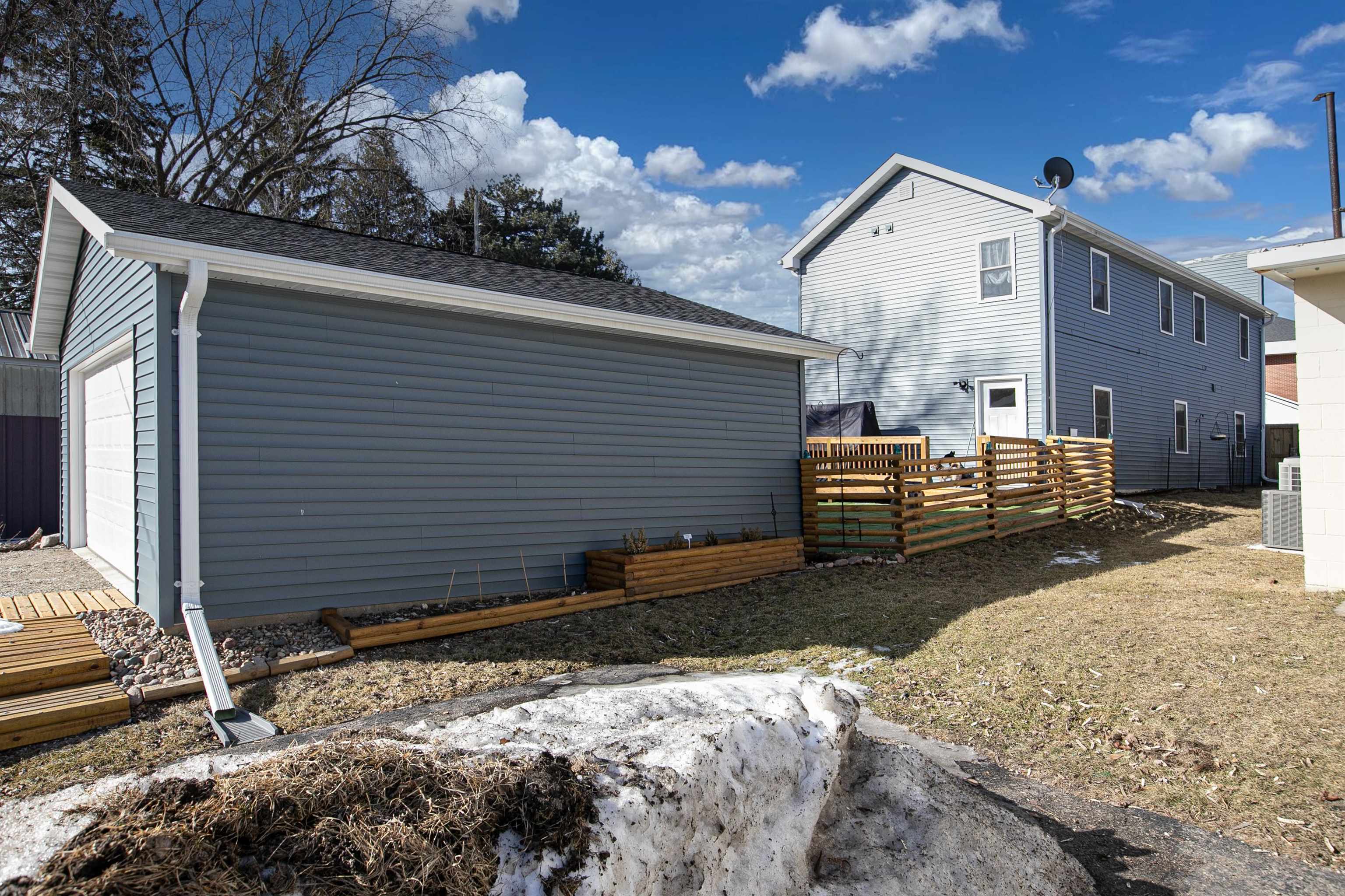 Property Photo:  175 S Main Street  WI 54945 