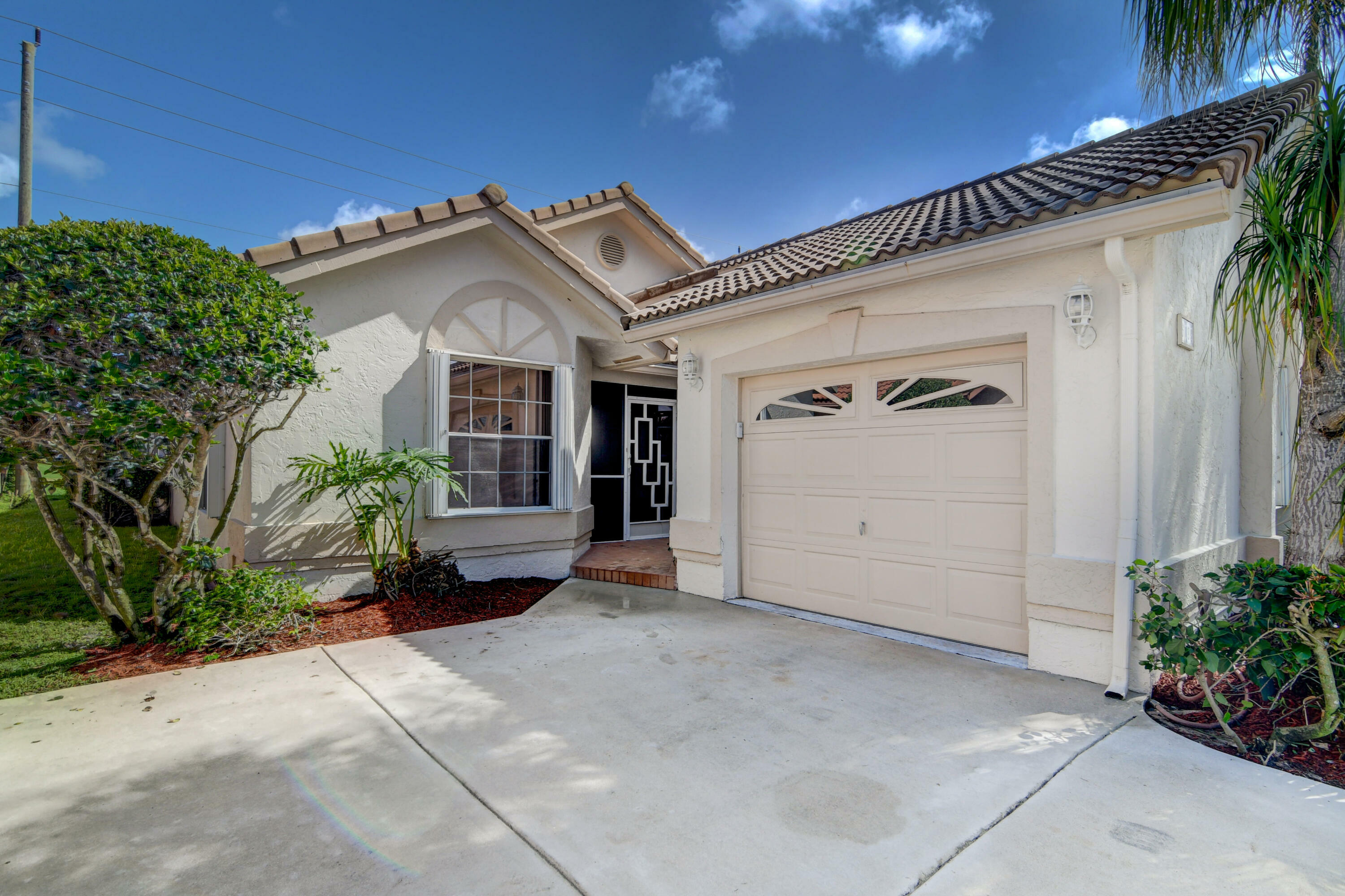 Property Photo:  6089 Bay Isles Drive  FL 33437 