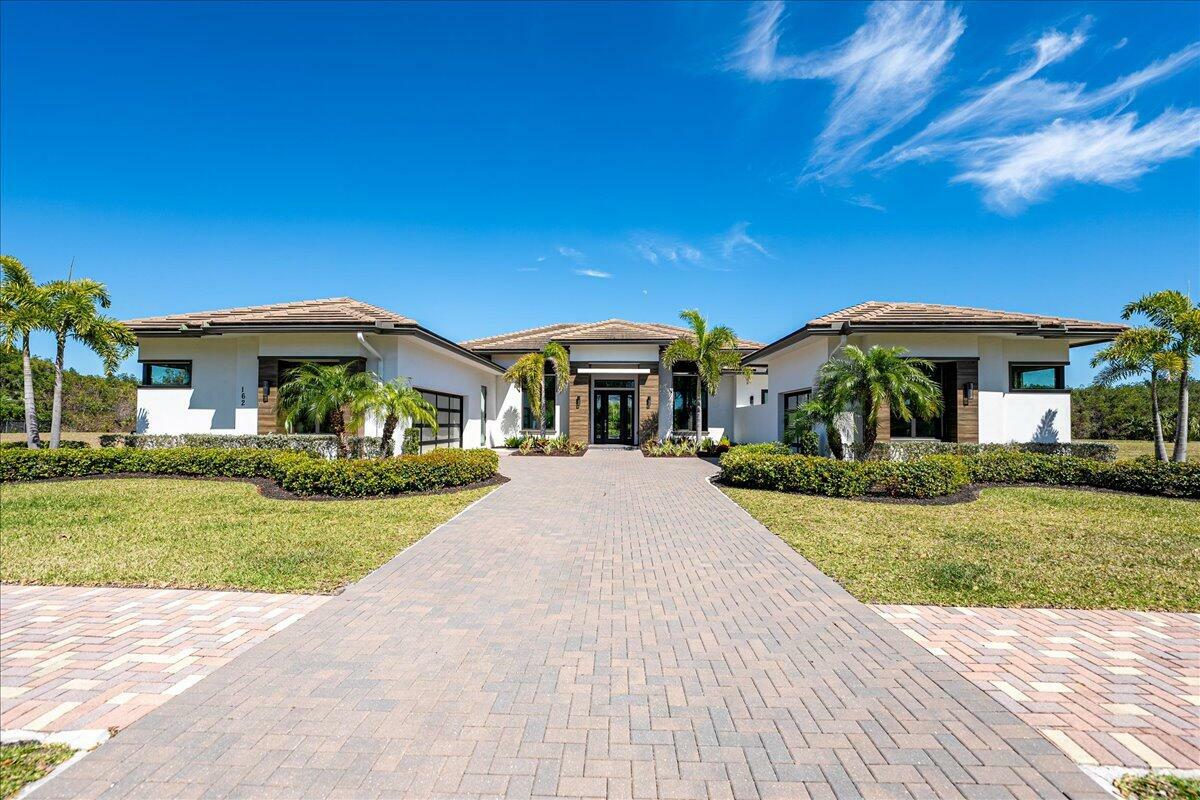 Property Photo: 162 SE Strada Tione FL 34952