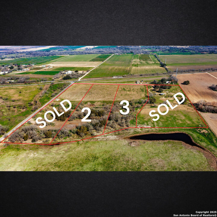 11026 County Road 584  Lacoste TX 78039 photo