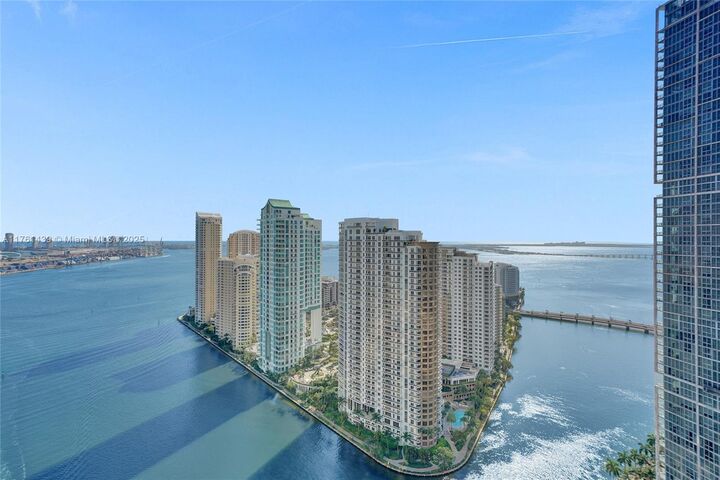 Property Photo: 300 Biscayne Blvd Way 3405 FL 33131