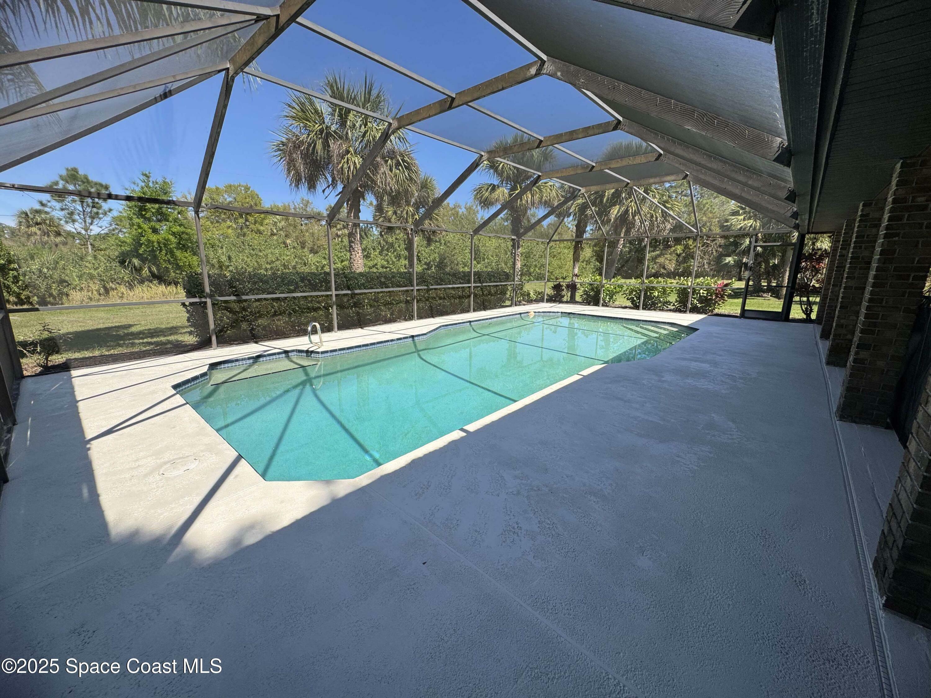 Property Photo:  1722 Greytwig Place  FL 32950 