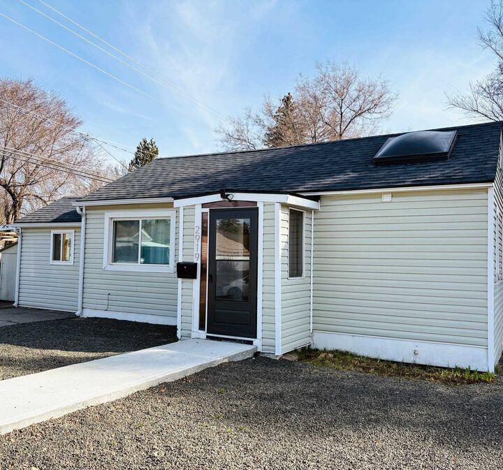 2919 S Freya St  Spokane WA 99223 photo