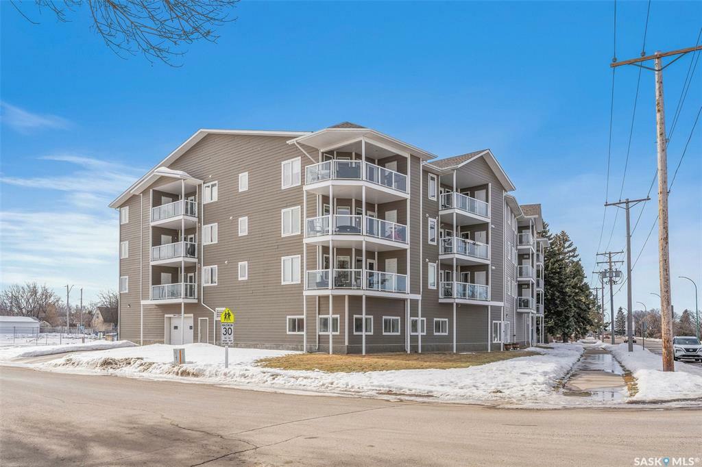 Property Photo: 395 River Street E 202 SK S6V 2Z3
