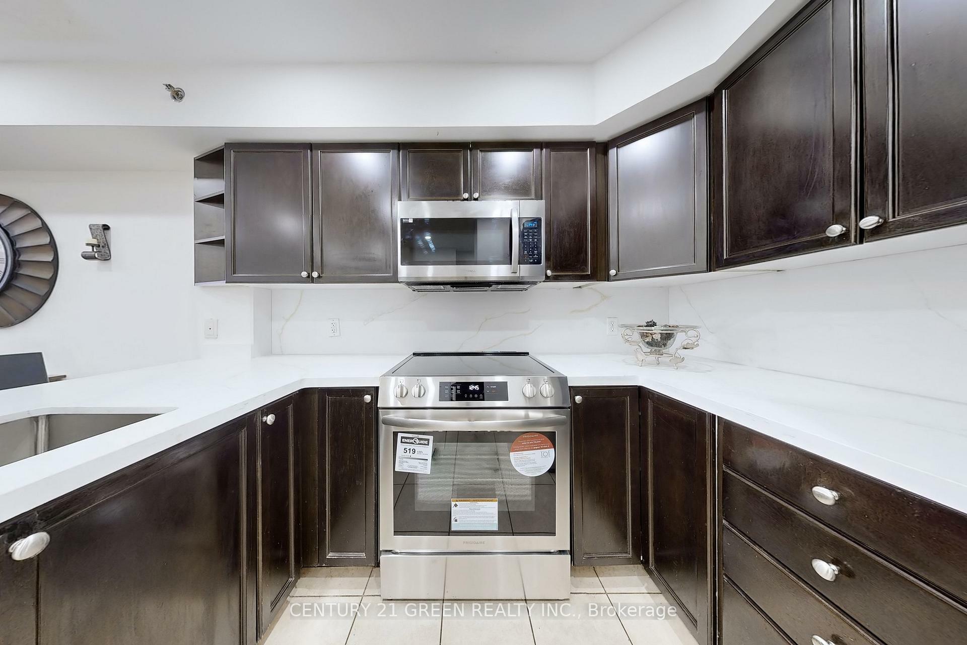 Photo de la propriété: 3060 Rotary Way 215 ON L7M 0G9