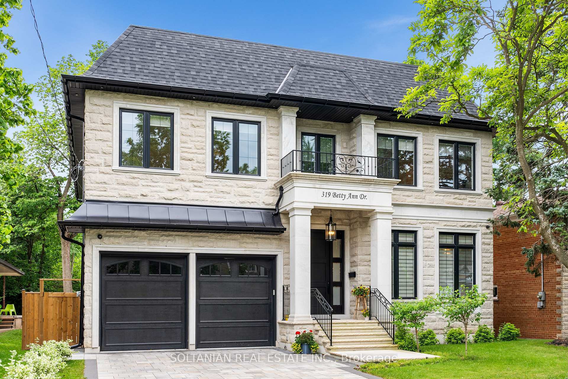 Property Photo: 319 Betty Ann Drive ON M2R 1B4