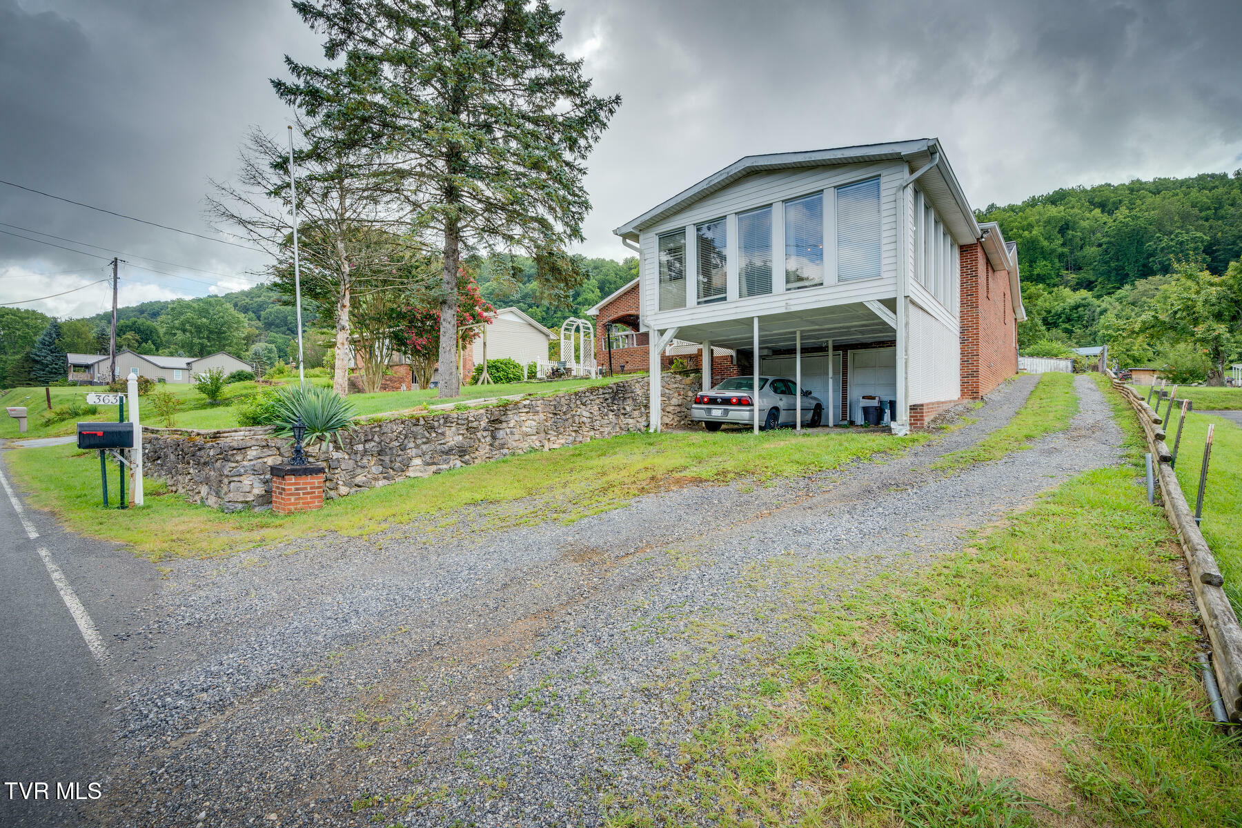 Property Photo:  363 Cooks Valley Road Road  TN 37664 