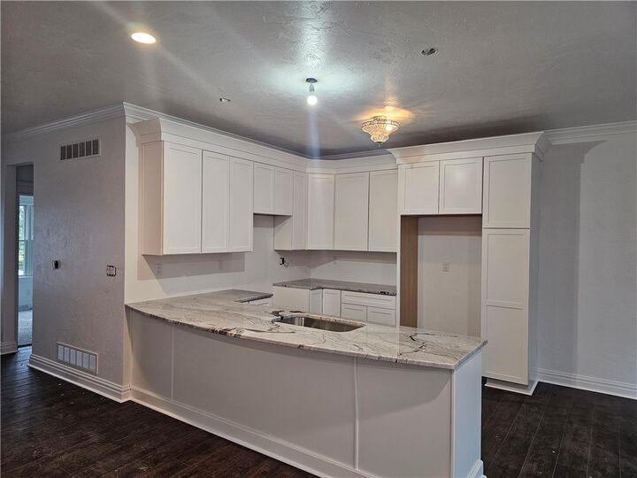 Property Photo: 804 S Tenth Street PA 15697