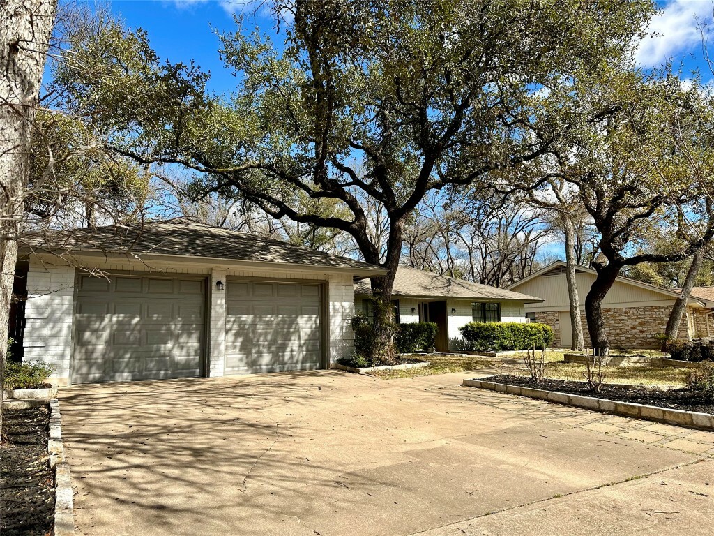 Property Photo: 11740 D K Ranch Road TX 78759