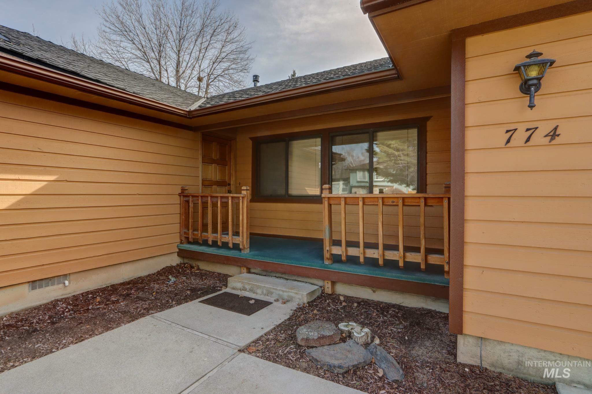 Property Photo: 774 Stierman Way ID 83616-5134