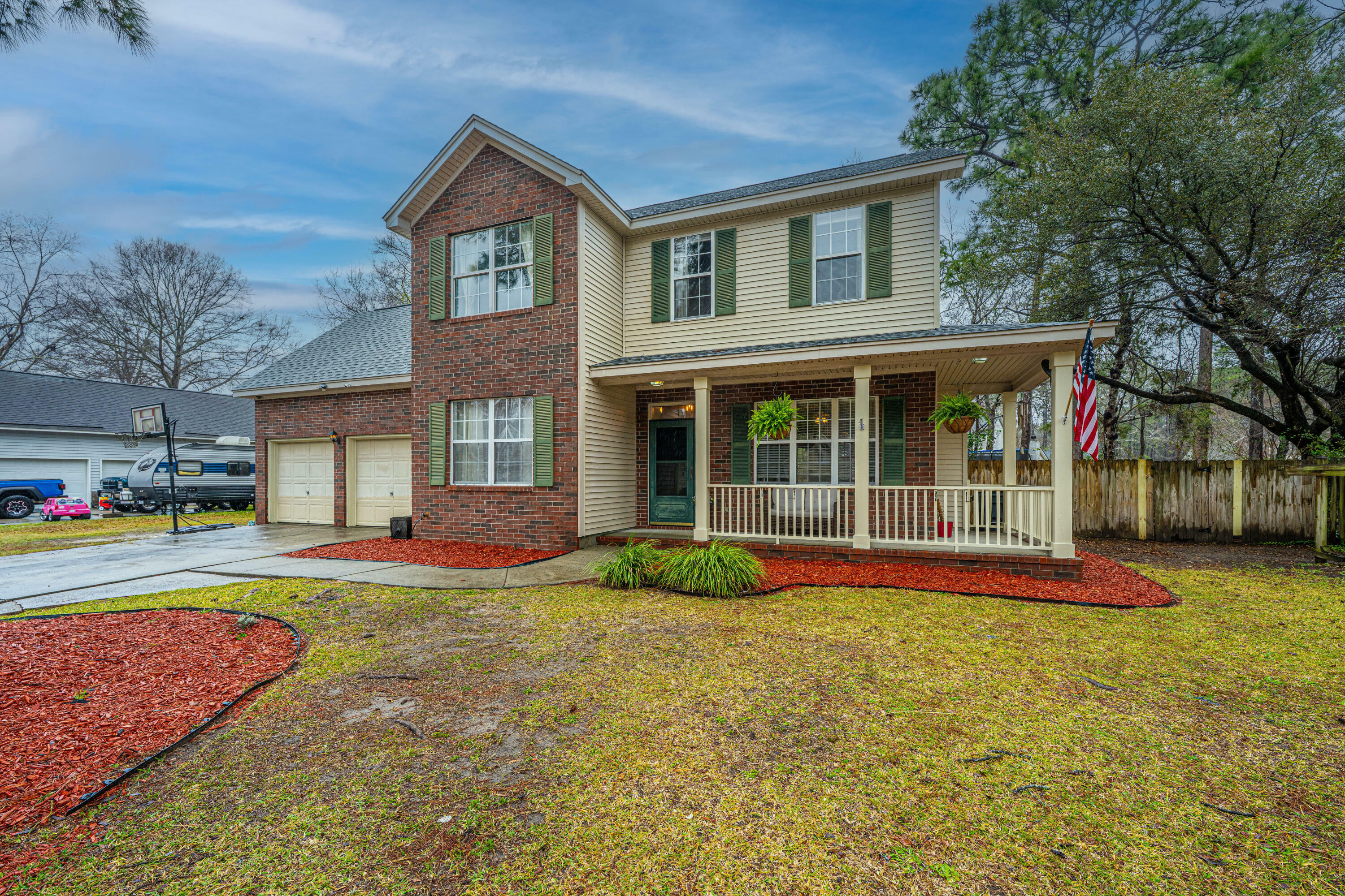 Property Photo: 211 Trestlewood Drive SC 29486