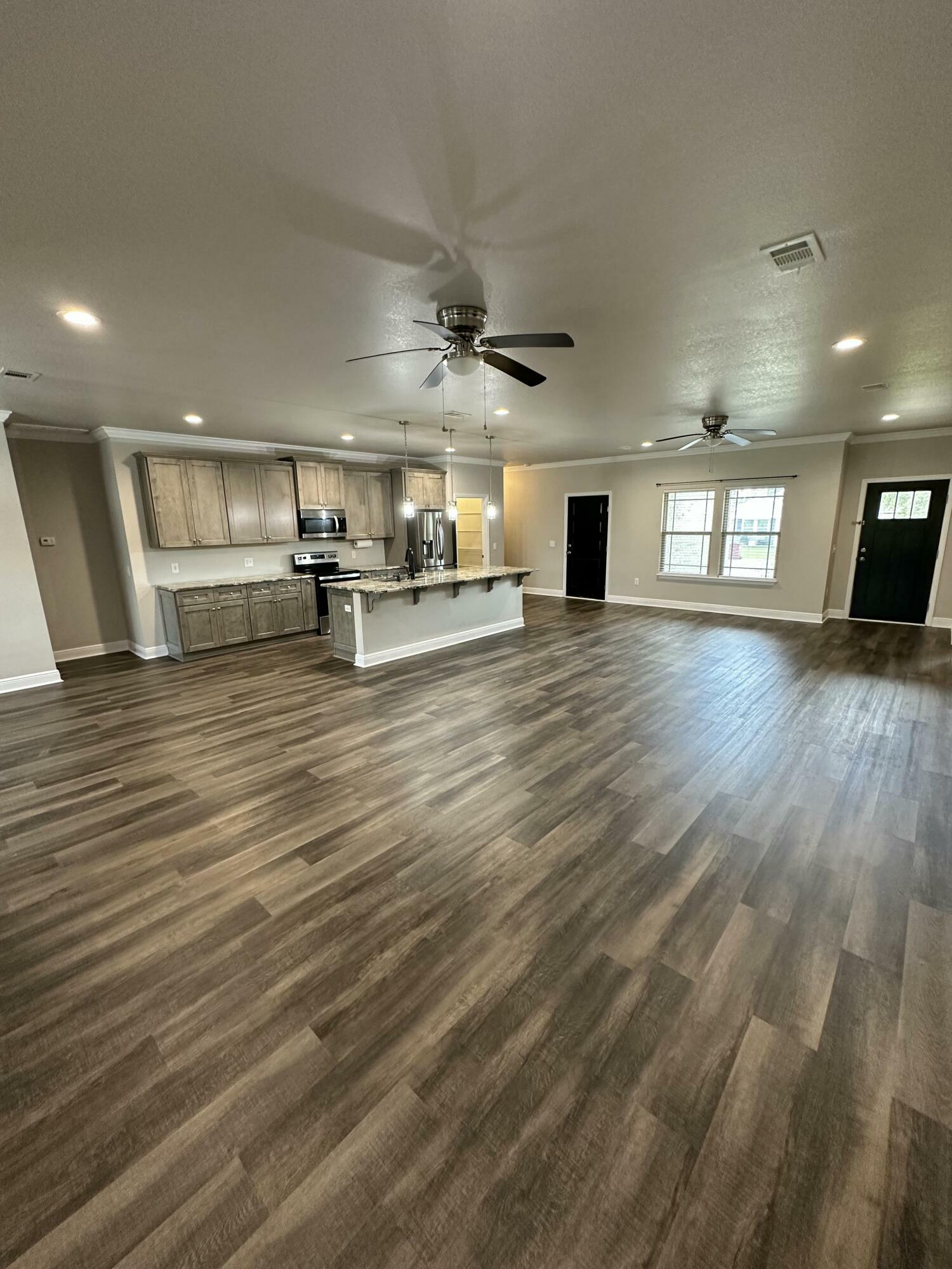 Property Photo:  5605 Price Plantation Road  FL 32531 