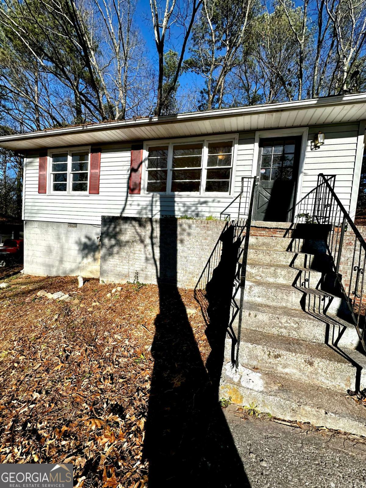 Property Photo:  512 Alpine Way  GA 30062 