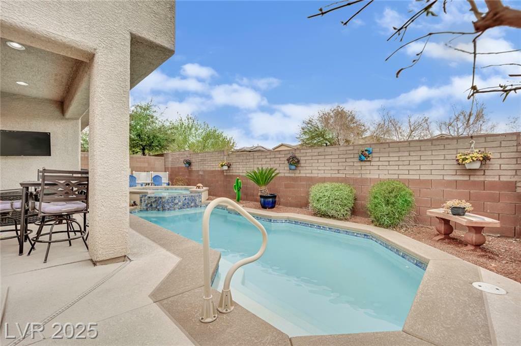 Property Photo: 10368 Pima Crossing Avenue NV 89166