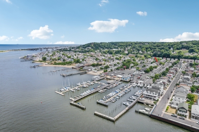 Property Photo:  121 Marina Bay Ct 121  NJ 07732 