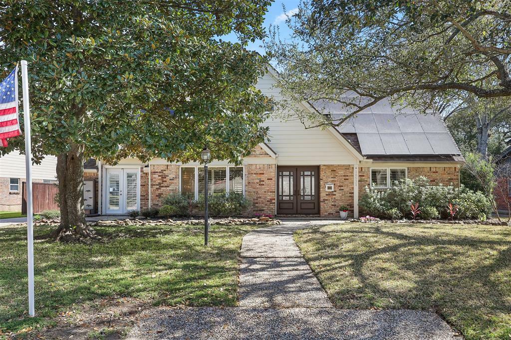 Property Photo: 18531 Point Lookout Drive TX 77058
