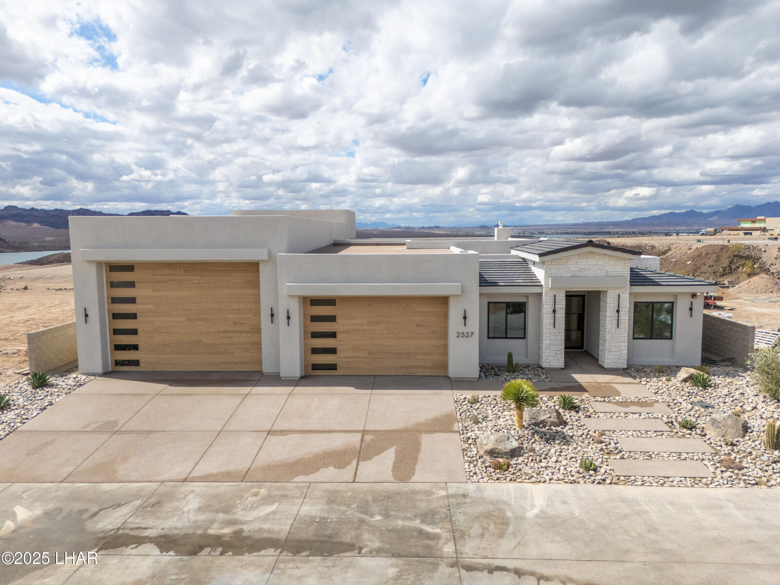 Property Photo:  2527 Aubrey Hills Ln  AZ 86406 