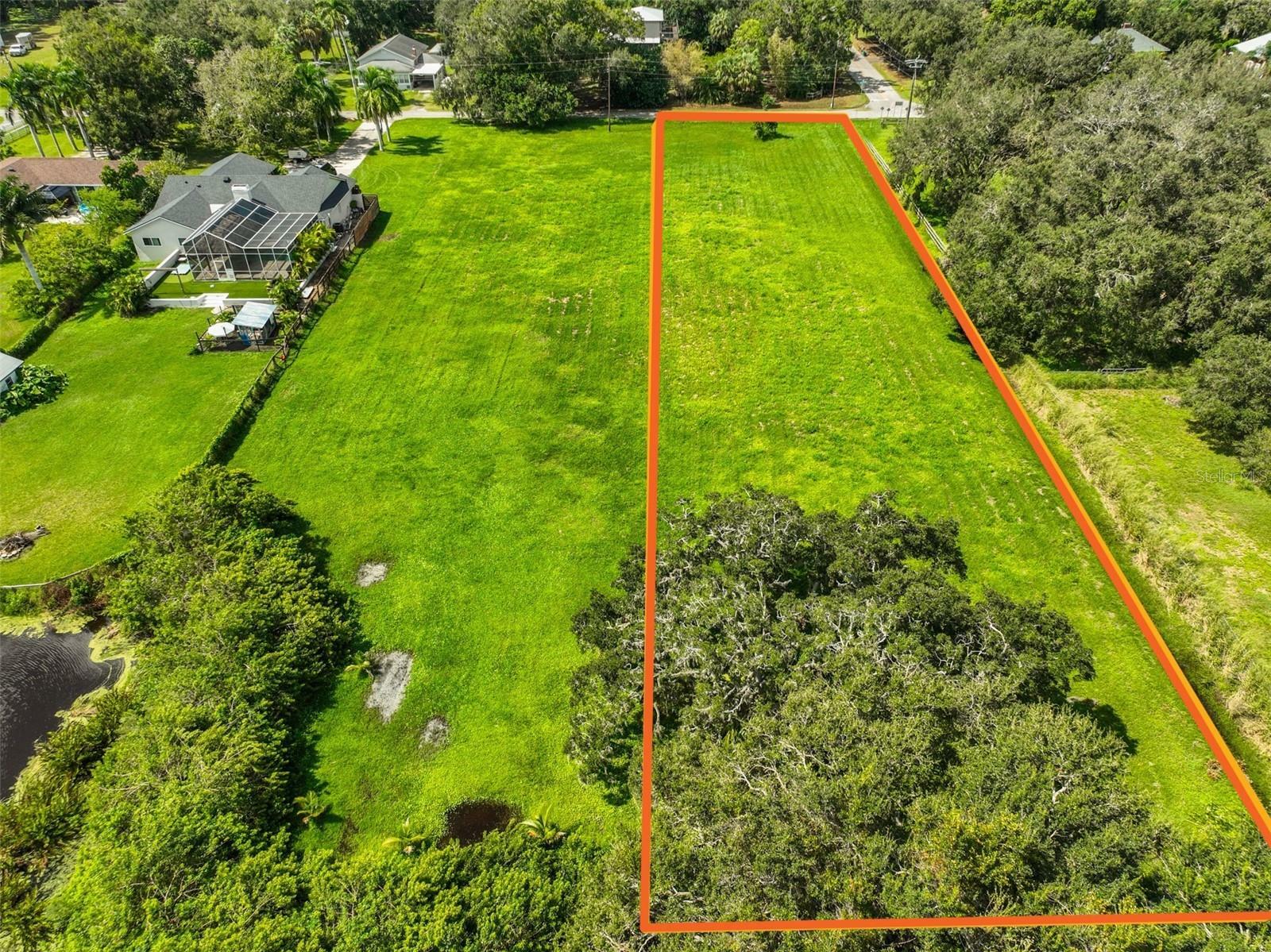 Property Photo:  1484 Center Road  FL 34250 