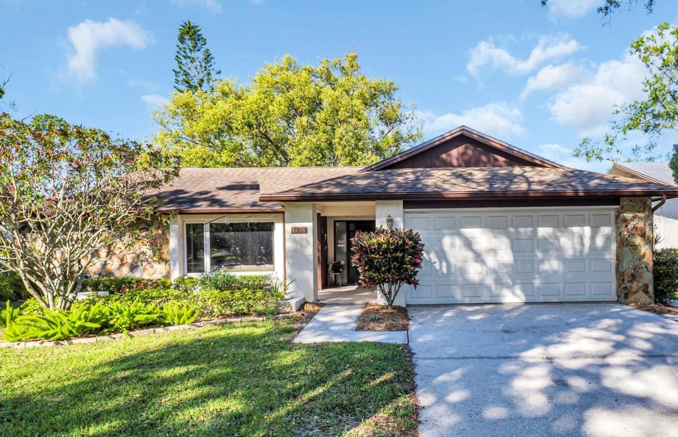 Property Photo:  1434 Glengarry Drive  FL 34684 