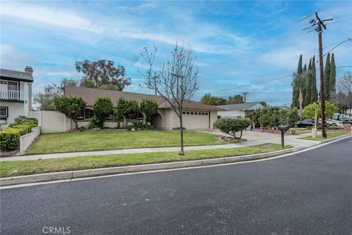 Property Photo:  2886 Galena Ave  CA 93065 