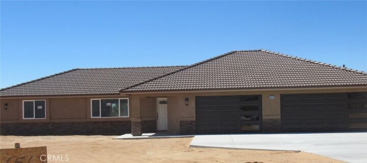 Property Photo: 16562 Mesquite Road CA 92307